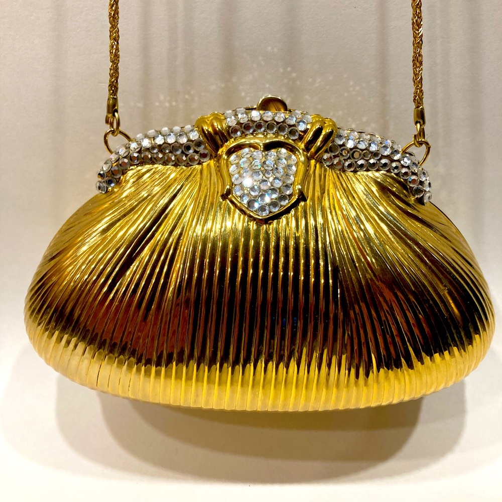 GOLD EVENING BAG/HARD BODY